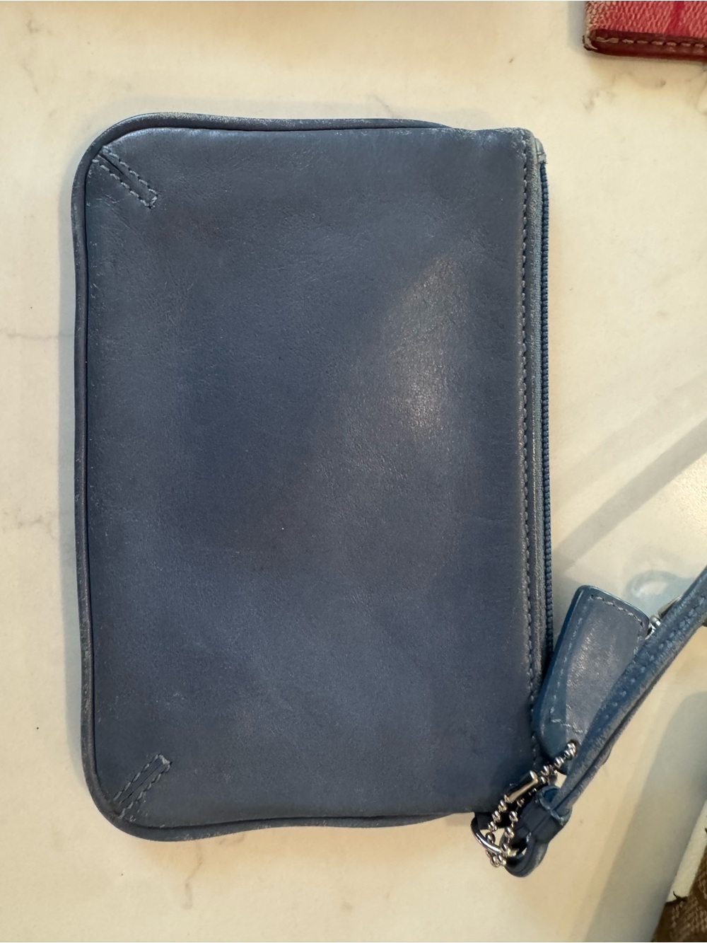 DAMAGED/IMPERFECT Coach Lot - Picture 6 of 16